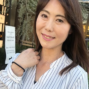 50歳人妻あづさの衝撃エロス！Fカップ熟女が震える中出し絶頂